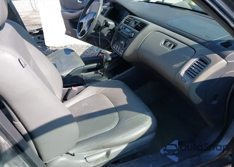 2000 Honda Accord 3.0 Ex z USA, uszkodzony, nr VIN 1HGCG1656YA078338